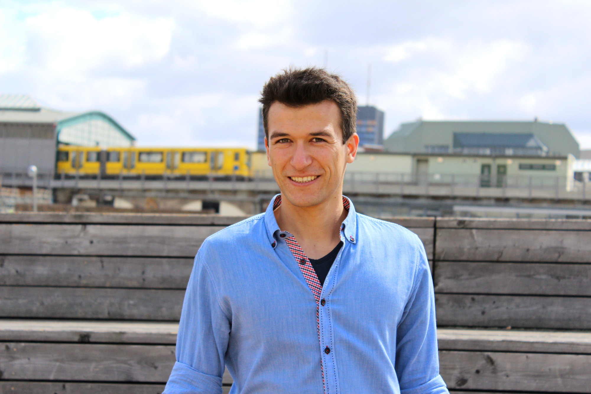 Alex Naydenov Headshot